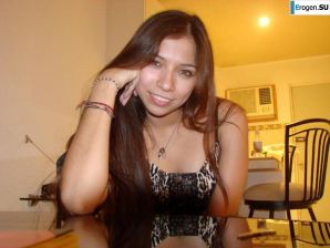 Sympathetic Latina. Thumbnail 2