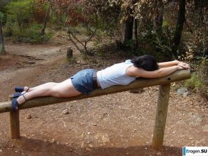 Low-handed brunette. Part 2. Thumbnail 34