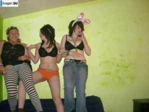 Busty TP and part of her life in the photo. Part 3. Thumbnail 20