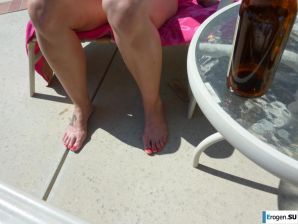 45, woman's berry again . Part 2. Thumbnail 1