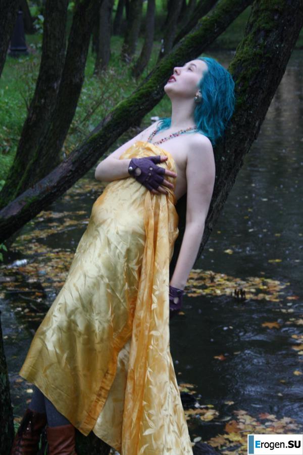 Eve in the park. Slide 15