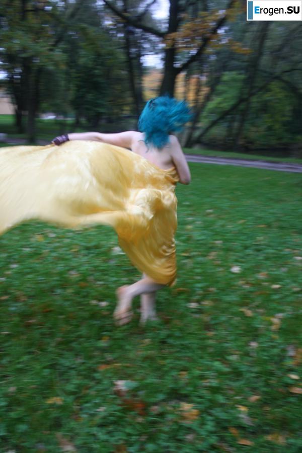 Eve in the park. Slide 37