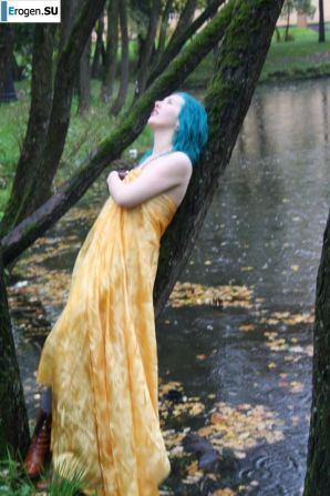 Eve in the park. Thumbnail 14