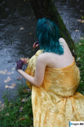Eve in the park. Thumbnail 20