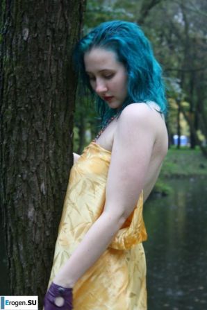 Eve in the park. Thumbnail 30
