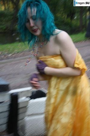Eve in the park. Thumbnail 34
