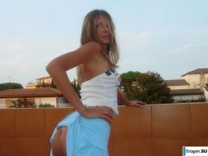 Beauty from Italy and all her personal photos. Part 2. Thumbnail 37