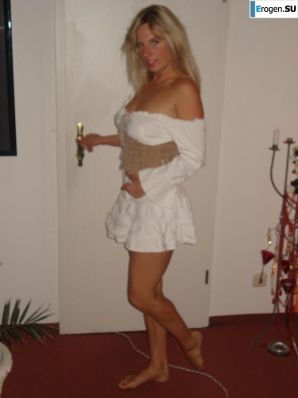The coveted mature German woman poses for her boy. Part 3. Thumbnail 15