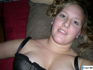 Donut girl and her personal photos. Part 2. Thumbnail 28