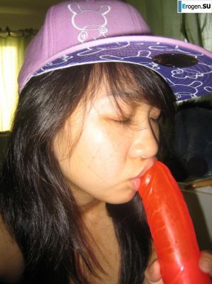 Asian has fun at home. Thumbnail 19