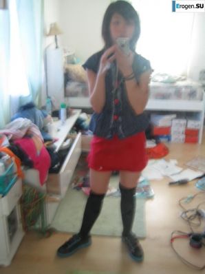 Asian has fun at home. Thumbnail 38