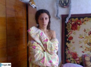 in support of Yanukovych, and on the beach. Thumbnail 7