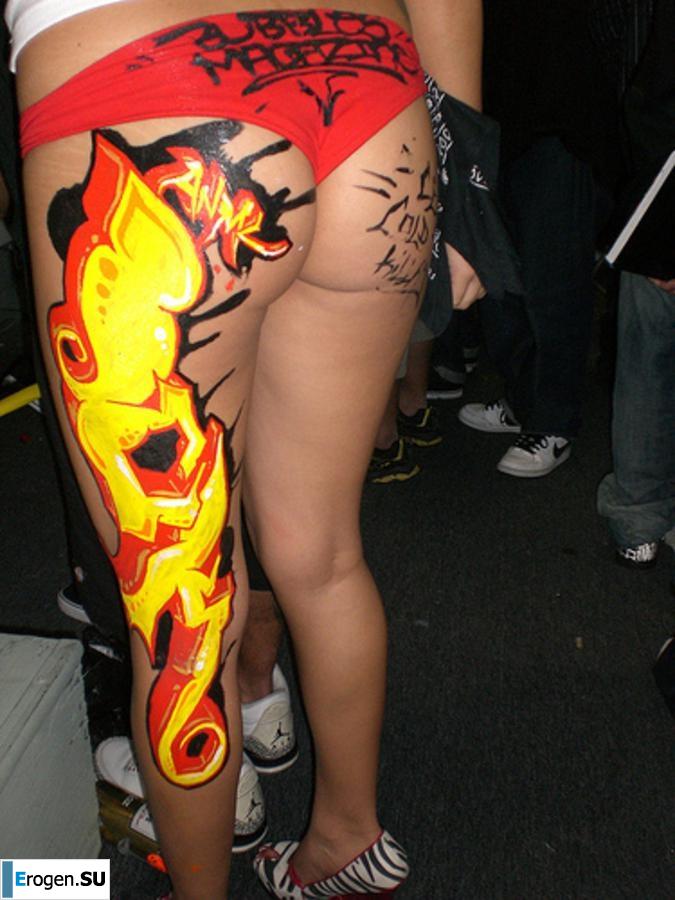 Graffiti on Girls. Slide 12