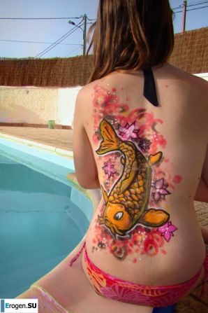 Graffiti on Girls. Thumbnail 10