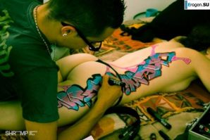 Graffiti on Girls. Part 2. Thumbnail 10