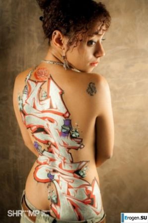 Graffiti on Girls. Part 2. Thumbnail 35