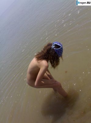 in support of Yanukovych, and on the beach. Part 3. Thumbnail 35