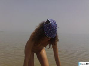 in support of Yanukovych, and on the beach. Part 3. Thumbnail 39