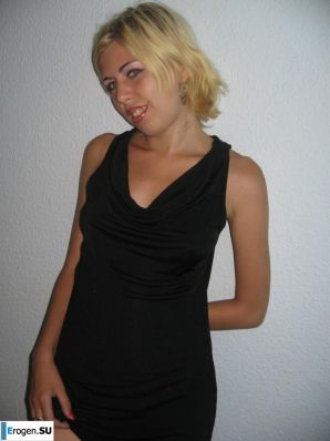 Blonde Czech woman poses for her friend. Thumbnail 32
