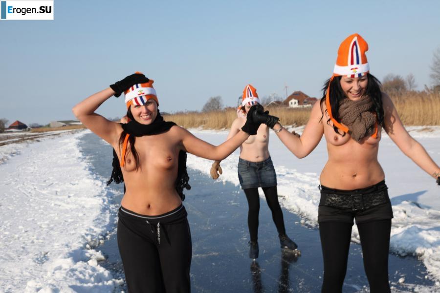 Dutch nudists in winter. Part 3. Slide 19