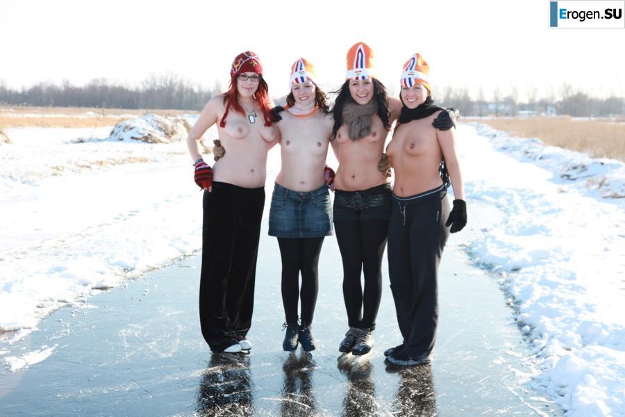 Dutch nudists in winter. Part 3. Slide 32