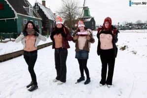 Dutch nudists in winter. Part 3. Thumbnail 39