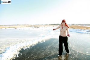 Dutch nudists in winter. Part 4. Thumbnail 1
