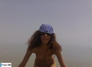 in support of Yanukovych, and on the beach. Part 4. Thumbnail 1