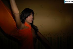 Brunette home photo session. Thumbnail 28