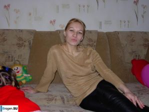 Officer's Wife. Thumbnail 14