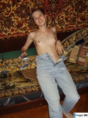 Home photos of a Ukrainian girl. Part 2. Thumbnail 2