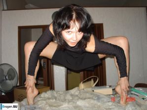 Home archive of a flexible Russian girl. Part 2. Thumbnail 23
