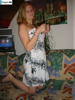 Home photo session of the red bbw. Thumbnail 6