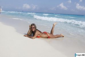 Tanned in the tropics. Part 3. Thumbnail 17