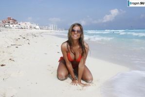 Tanned in the tropics. Part 3. Thumbnail 26