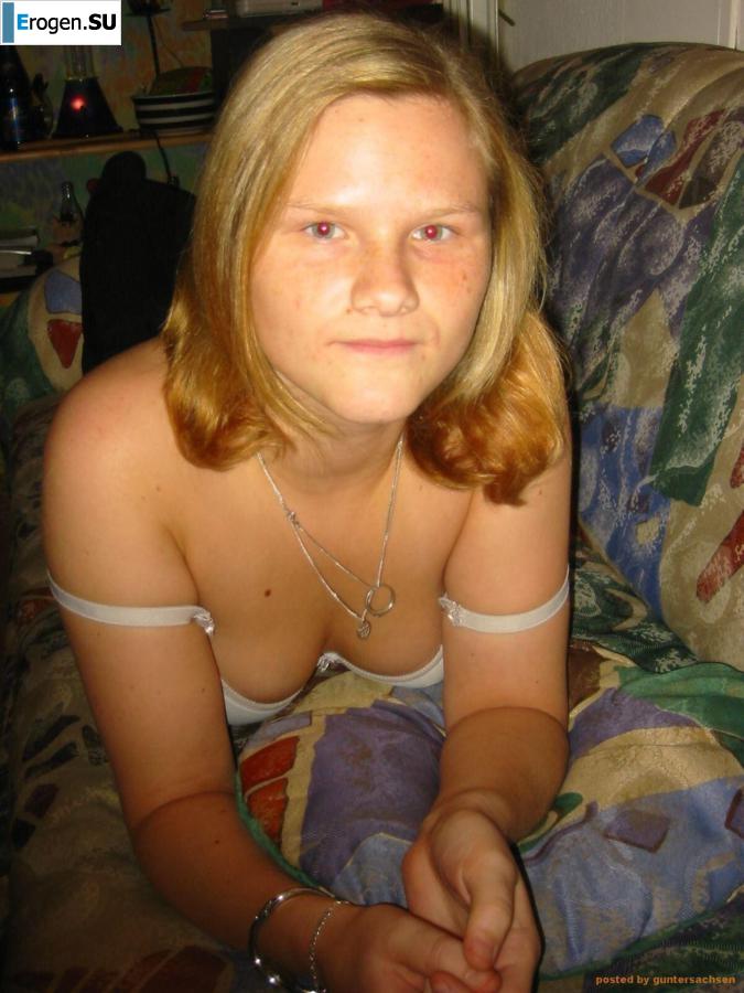 Home photo session of the red bbw. Part 4. Slide 32