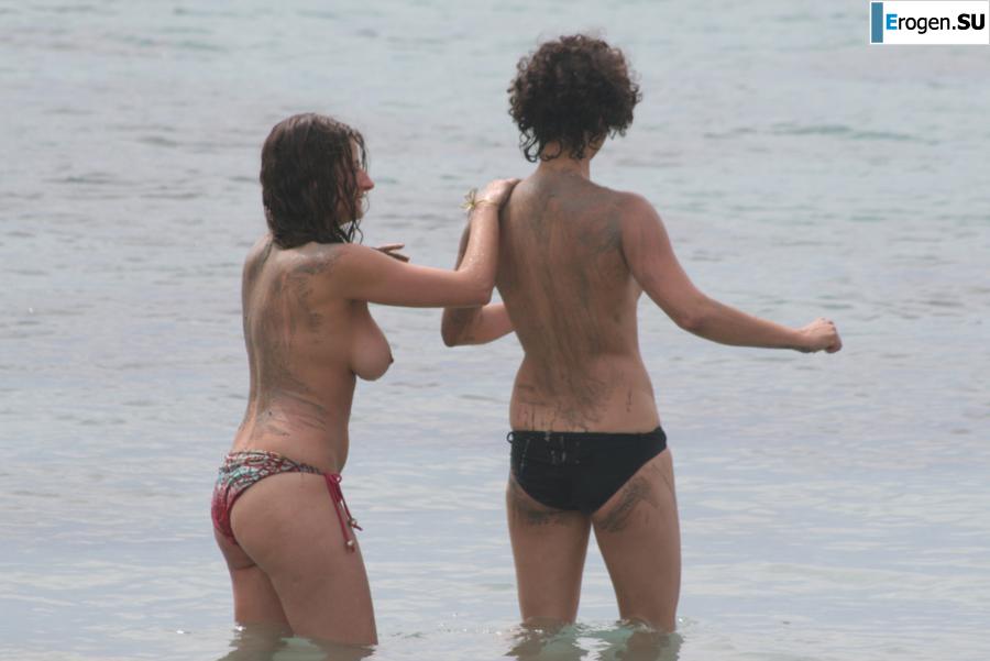 And again, hippies. Now on the beach. Part 3. Slide 9