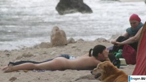 And again, hippies. Now on the beach. Part 3. Thumbnail 29