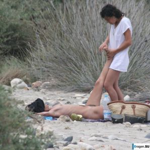 And again, hippies. Now on the beach. Part 3. Thumbnail 4