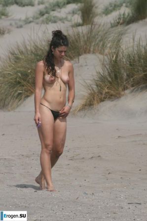 And again, hippies. Now on the beach. Part 4. Thumbnail 18