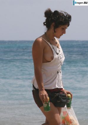 And again, hippies. Now on the beach. Part 4. Thumbnail 2