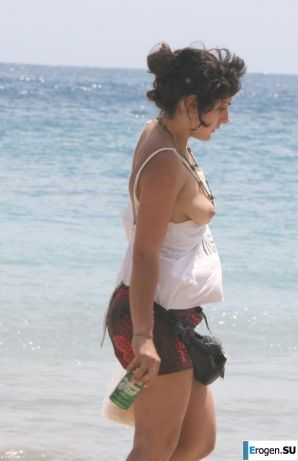 And again, hippies. Now on the beach. Part 4. Thumbnail 4