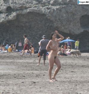 And again hippies. Now on the beach. Part 5. Thumbnail 13