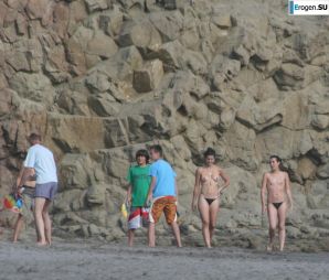 And again hippies. Now on the beach. Part 5. Thumbnail 16