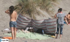 And again hippies. Now on the beach. Part 5. Thumbnail 27