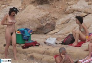 And again hippies. Now on the beach. Part 5. Thumbnail 28