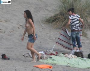 And again hippies. Now on the beach. Part 5. Thumbnail 30