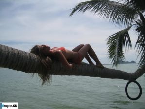 Tanned in the tropics. Part 4. Thumbnail 18