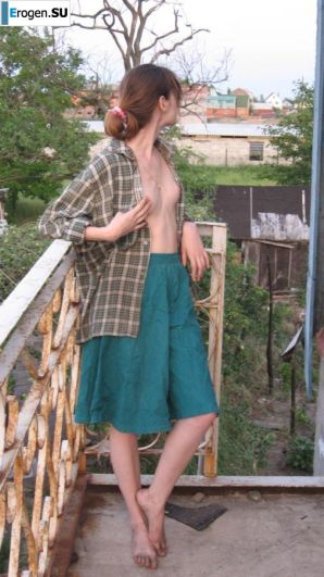 Home photos of a Ukrainian girl. Part 4. Thumbnail 5