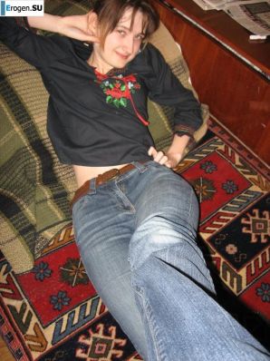 Home photos of a Ukrainian girl. Part 4. Thumbnail 6